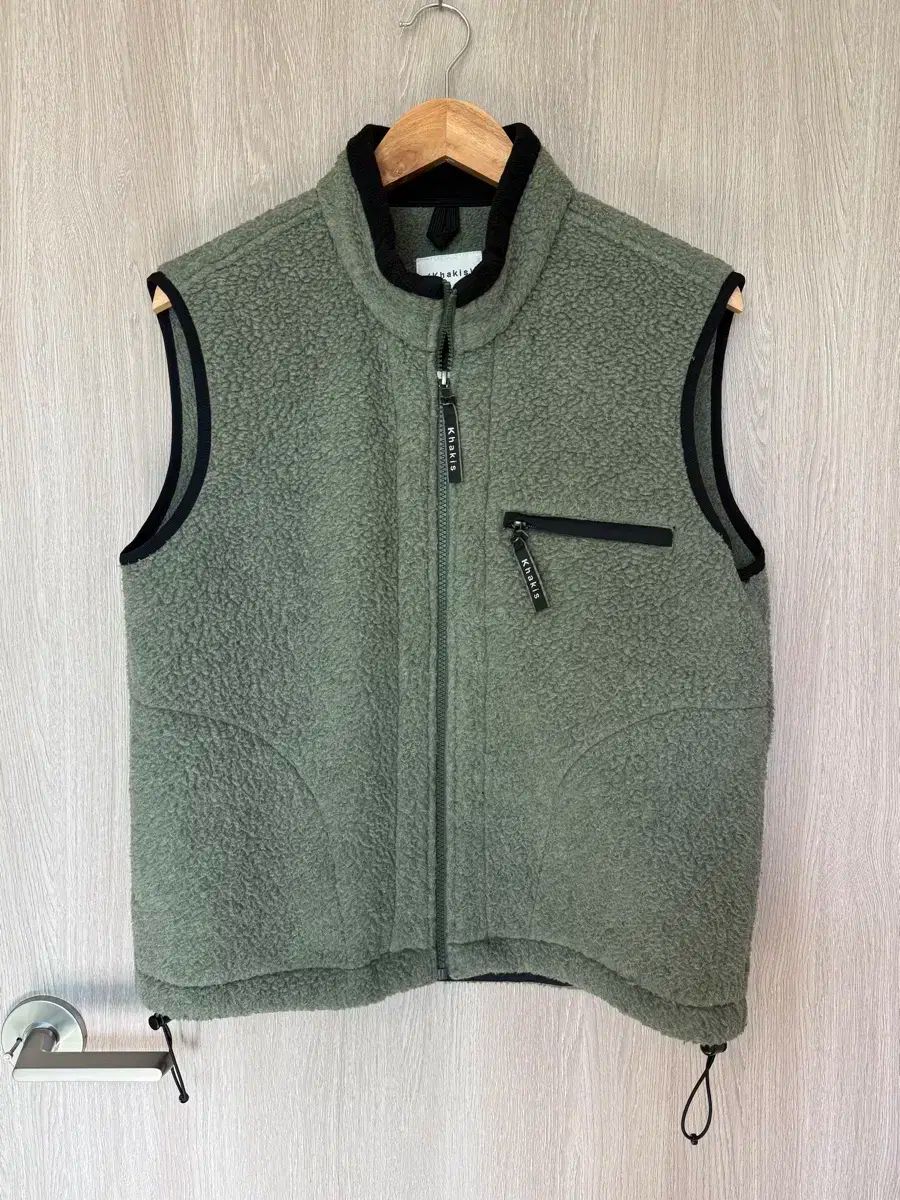 カーキス シェルパ ジップアップ ベスト xs フリース ベスト khakis