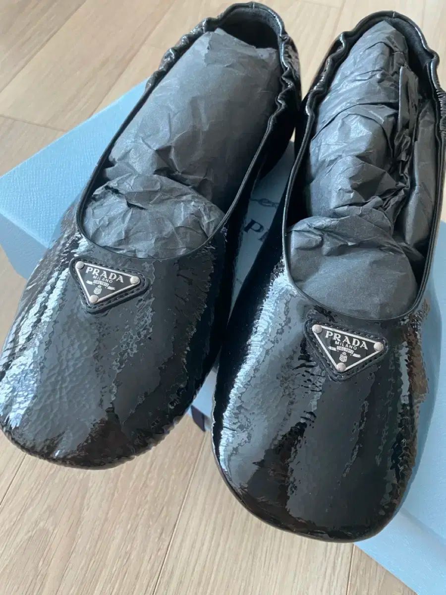 PRADA プラダ エナメル フラットシューズ 37 5