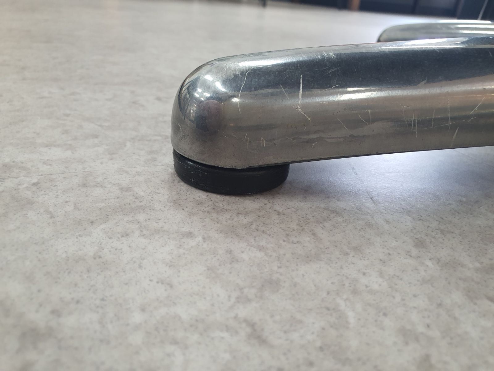 純喫茶風90センチ角ダイニングテーブル