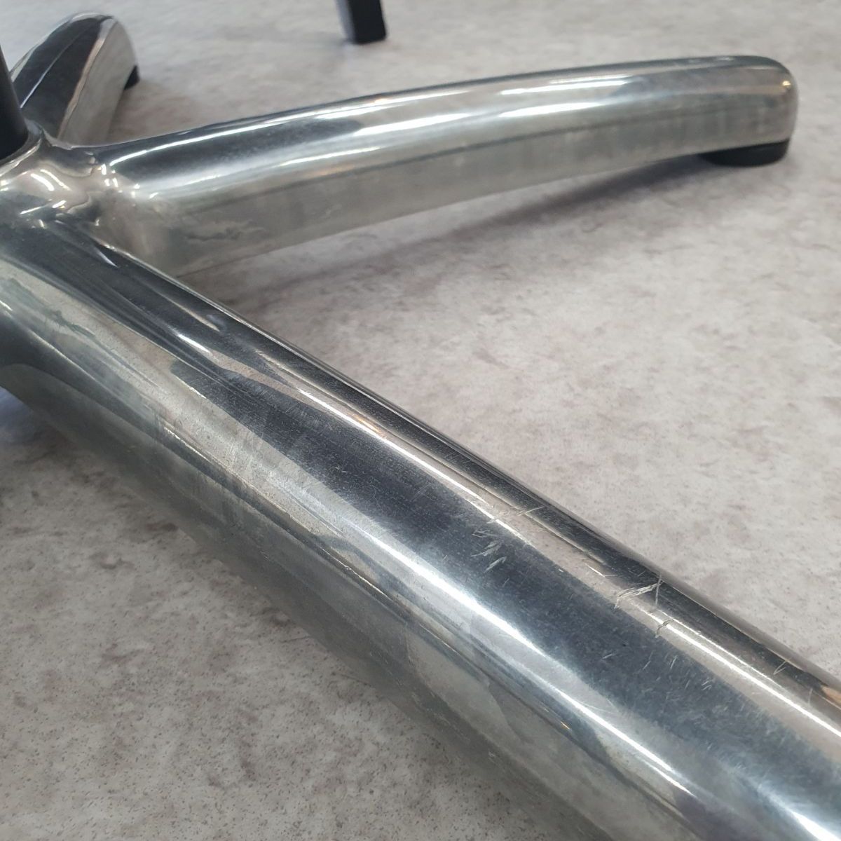 パブリック株式会社