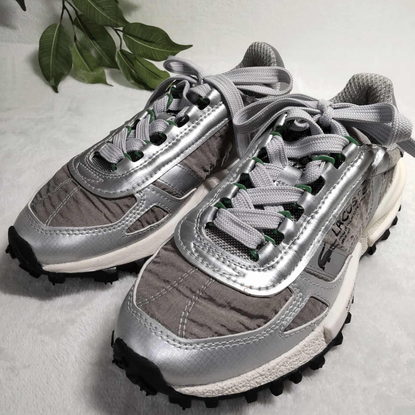 良品】LACOSTE/ラコステ/スニーカー/灰色/グレー/銀色/シルバー/約22.0
