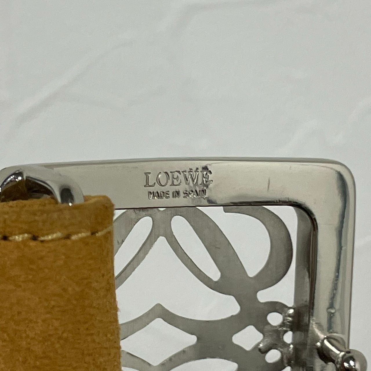 ロエベ アナグラム