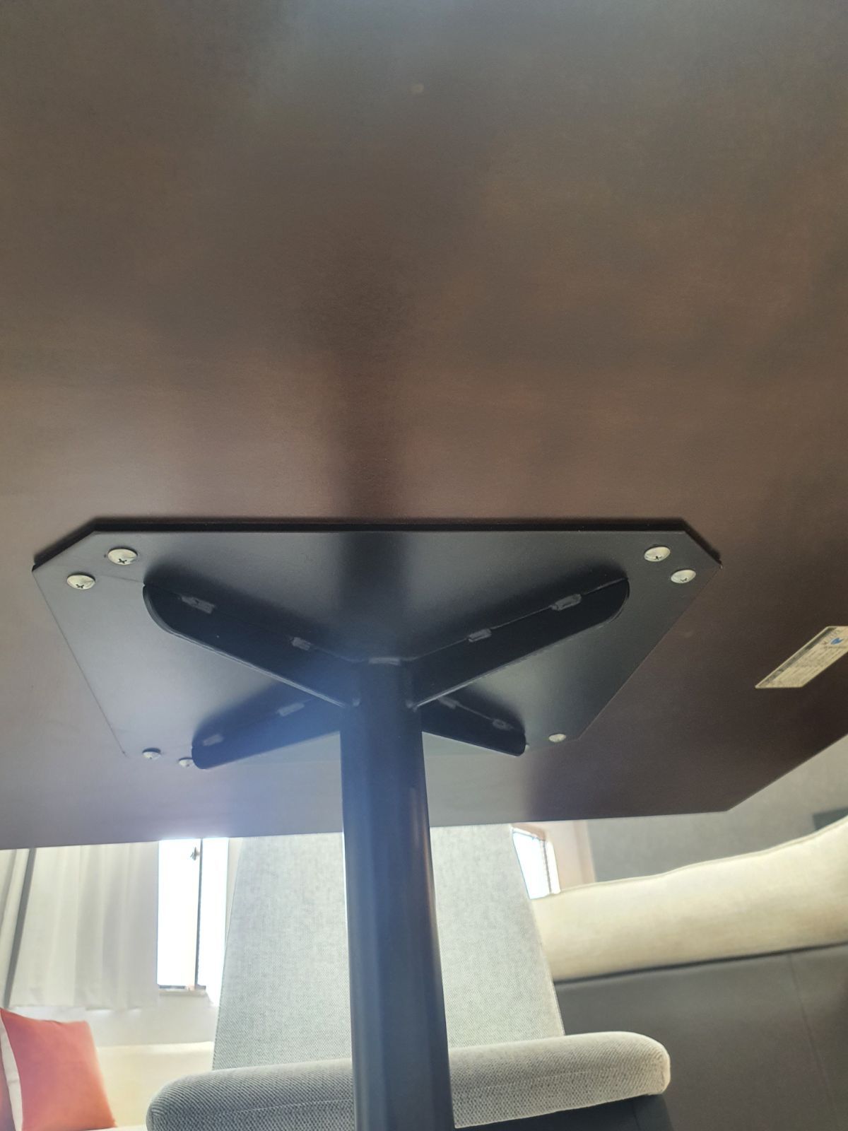 純喫茶風90センチ角ダイニングテーブル