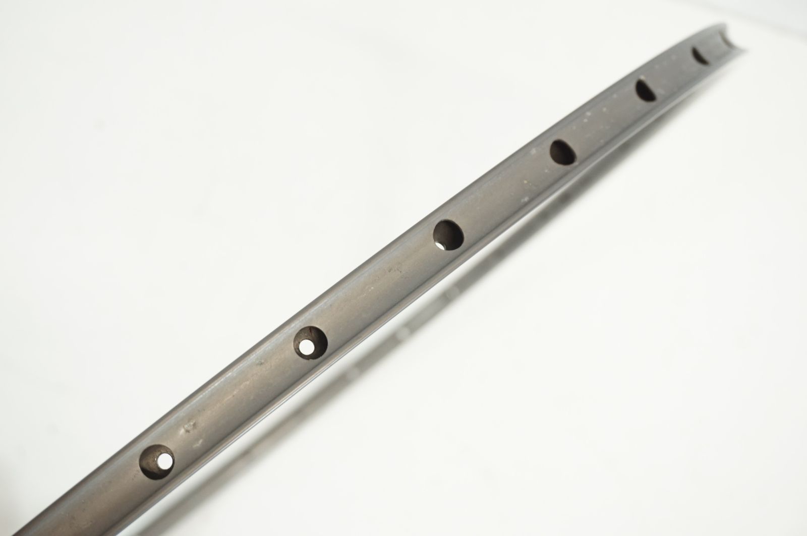 チューブラー リム