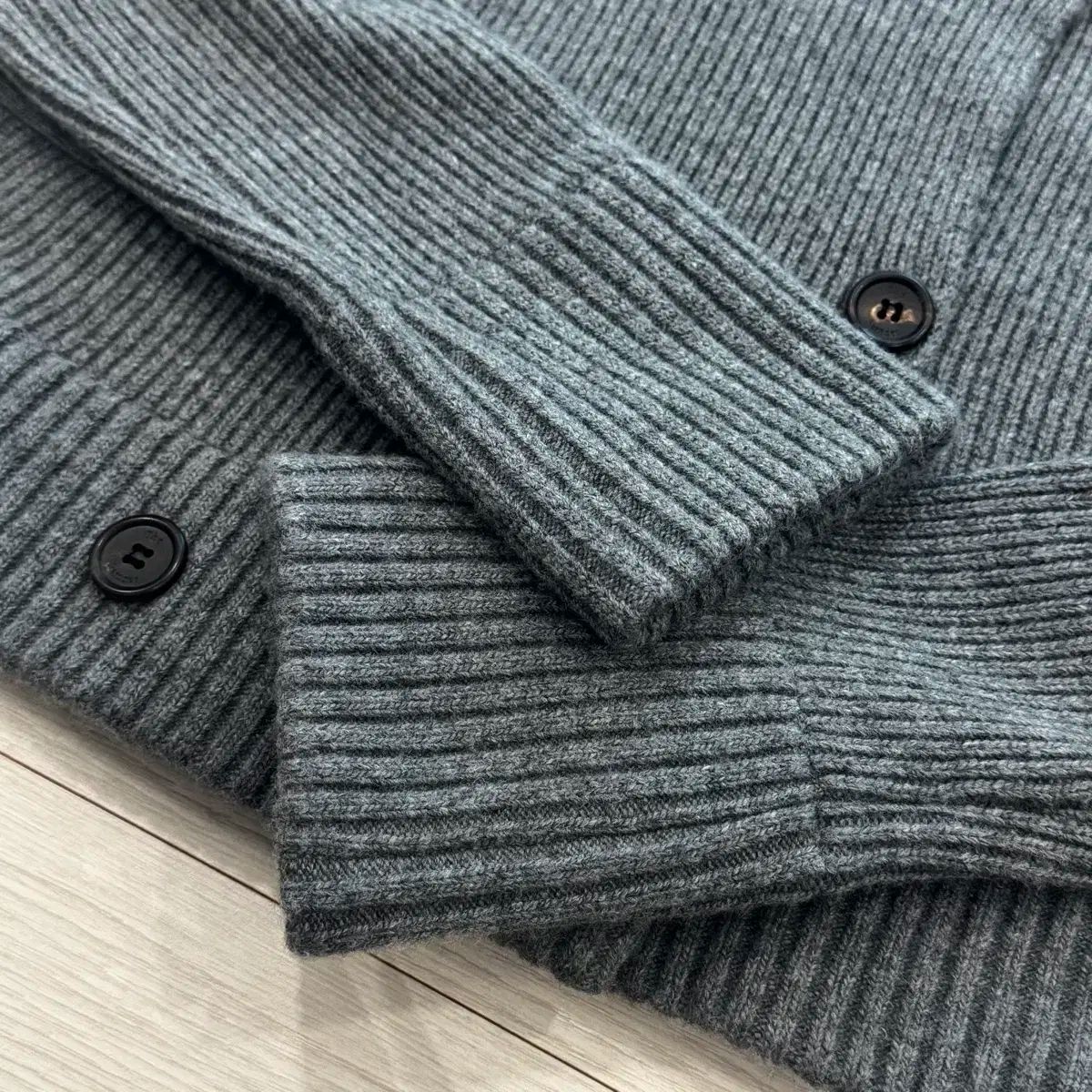 ニットカーディガン グレー