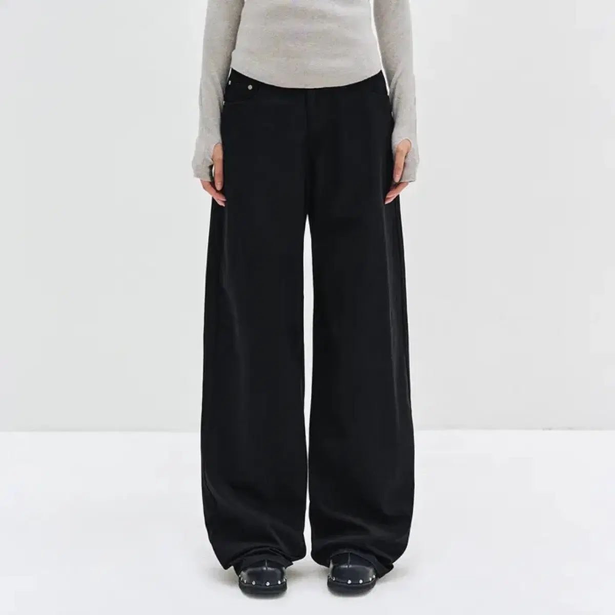 デケトウィメンズ signature low rise wide jeans