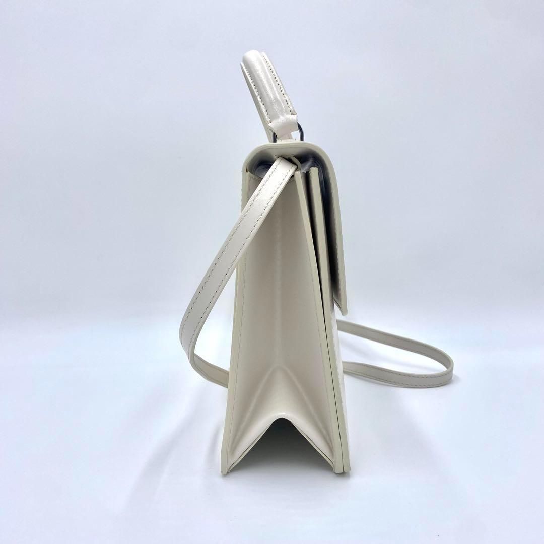 Off-White オフホワイト