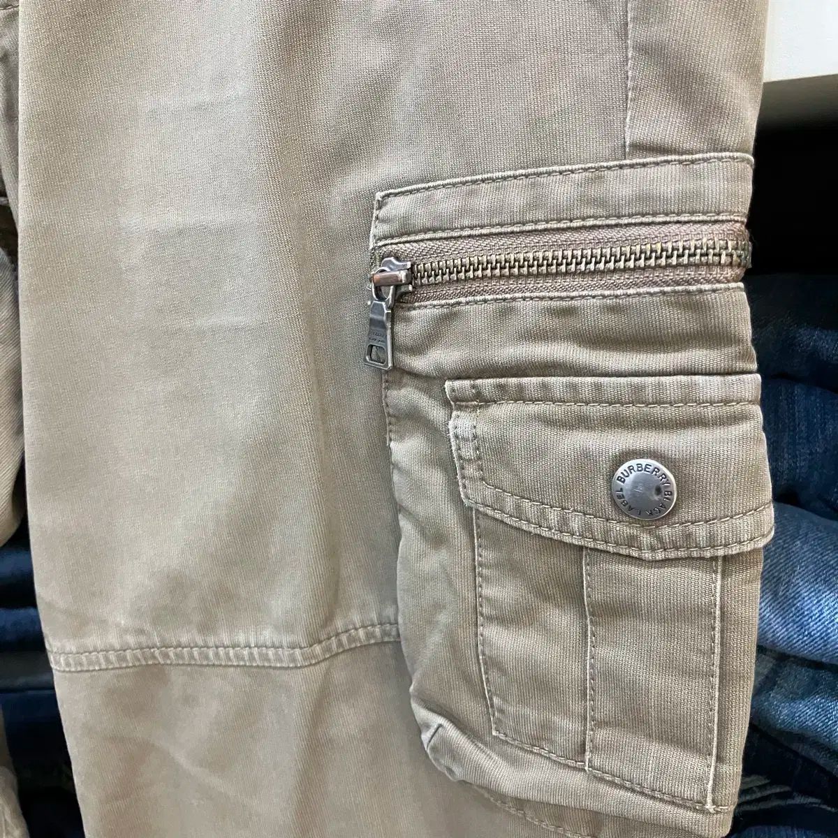  バーバリー ブラックレーベル カーゴパンツ 79 チノパン パンツ