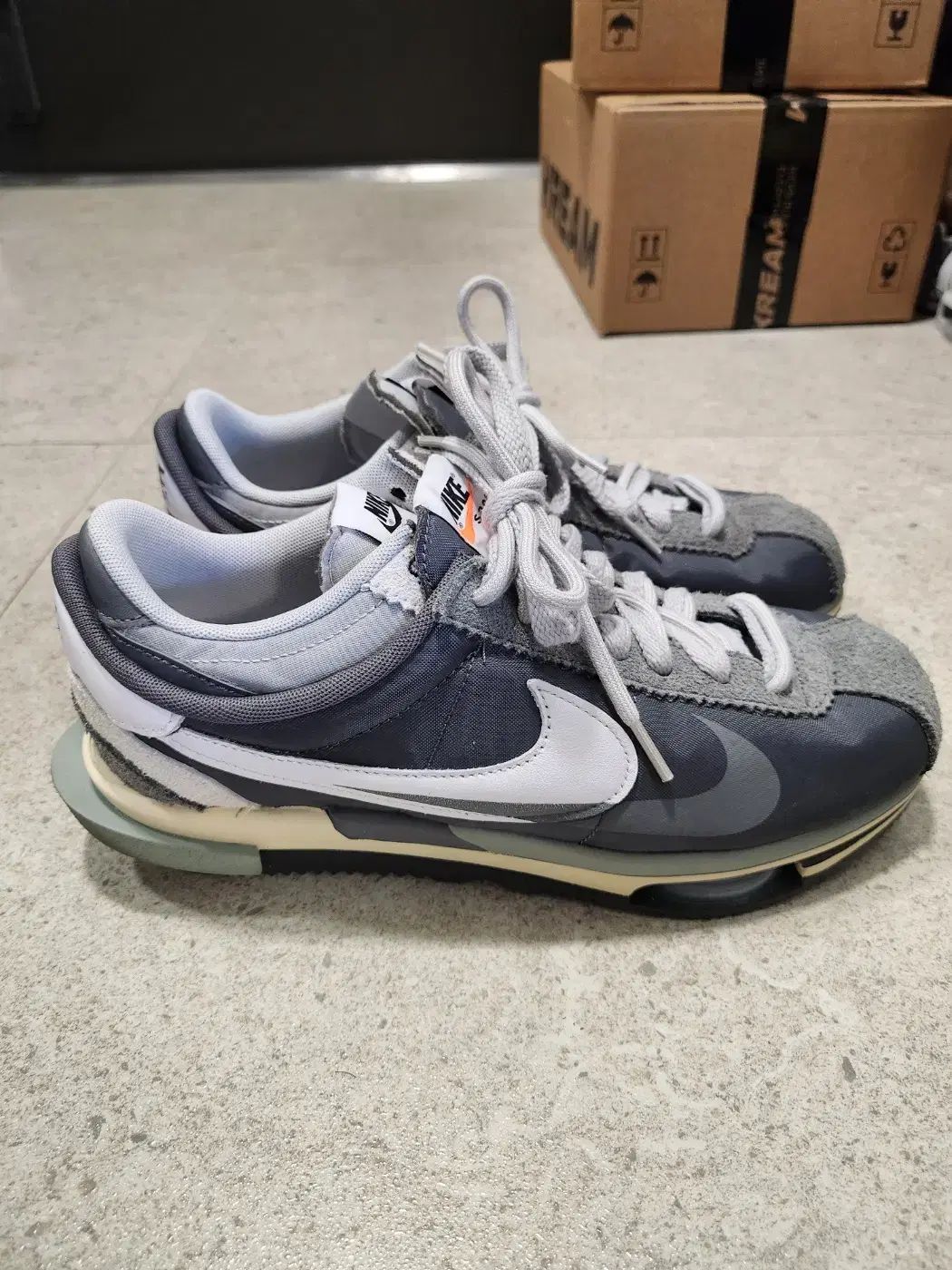 ナイキ x サカイ ズーム コルテッツ SP アイアン グレー