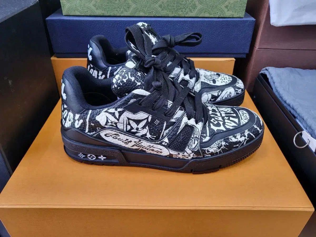 Louis Vuitton 創立54周年 プリント スニーカー