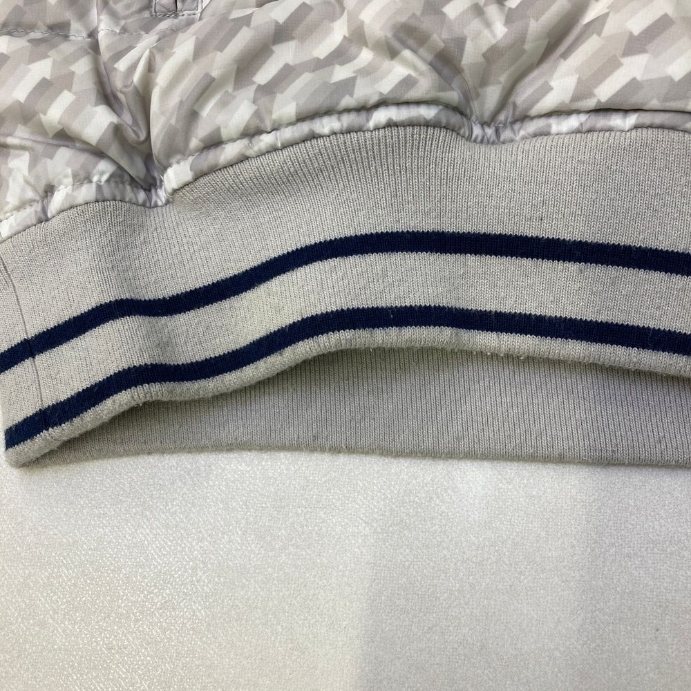 ダウンジャケット 総柄