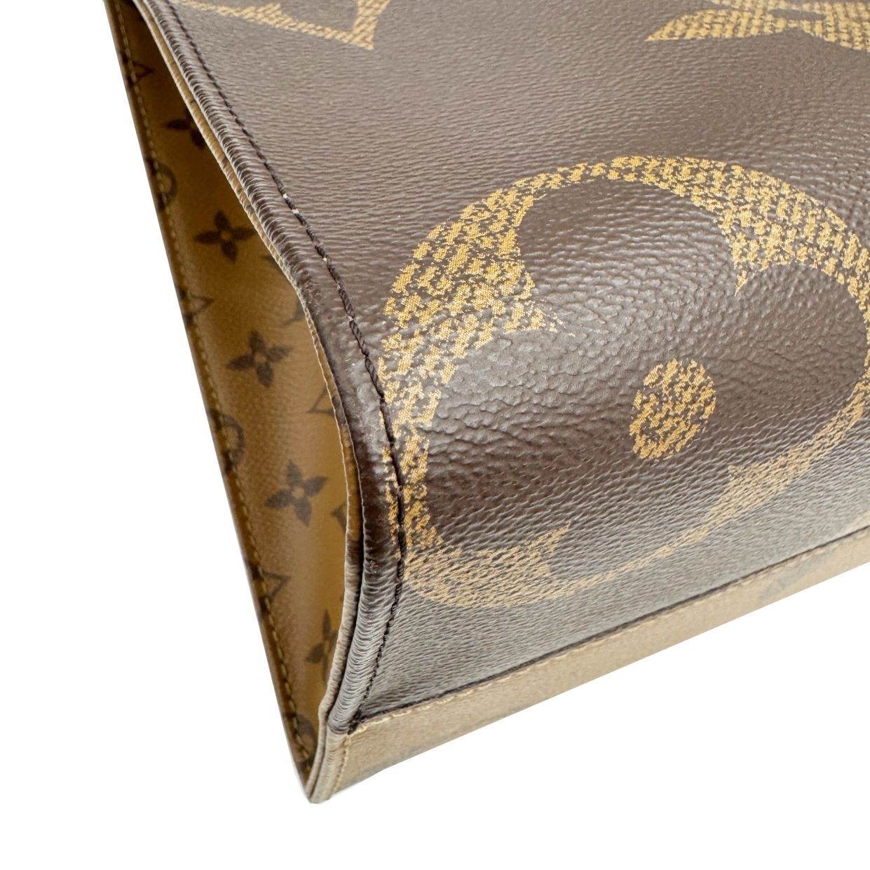 ユニセックス カジュアル