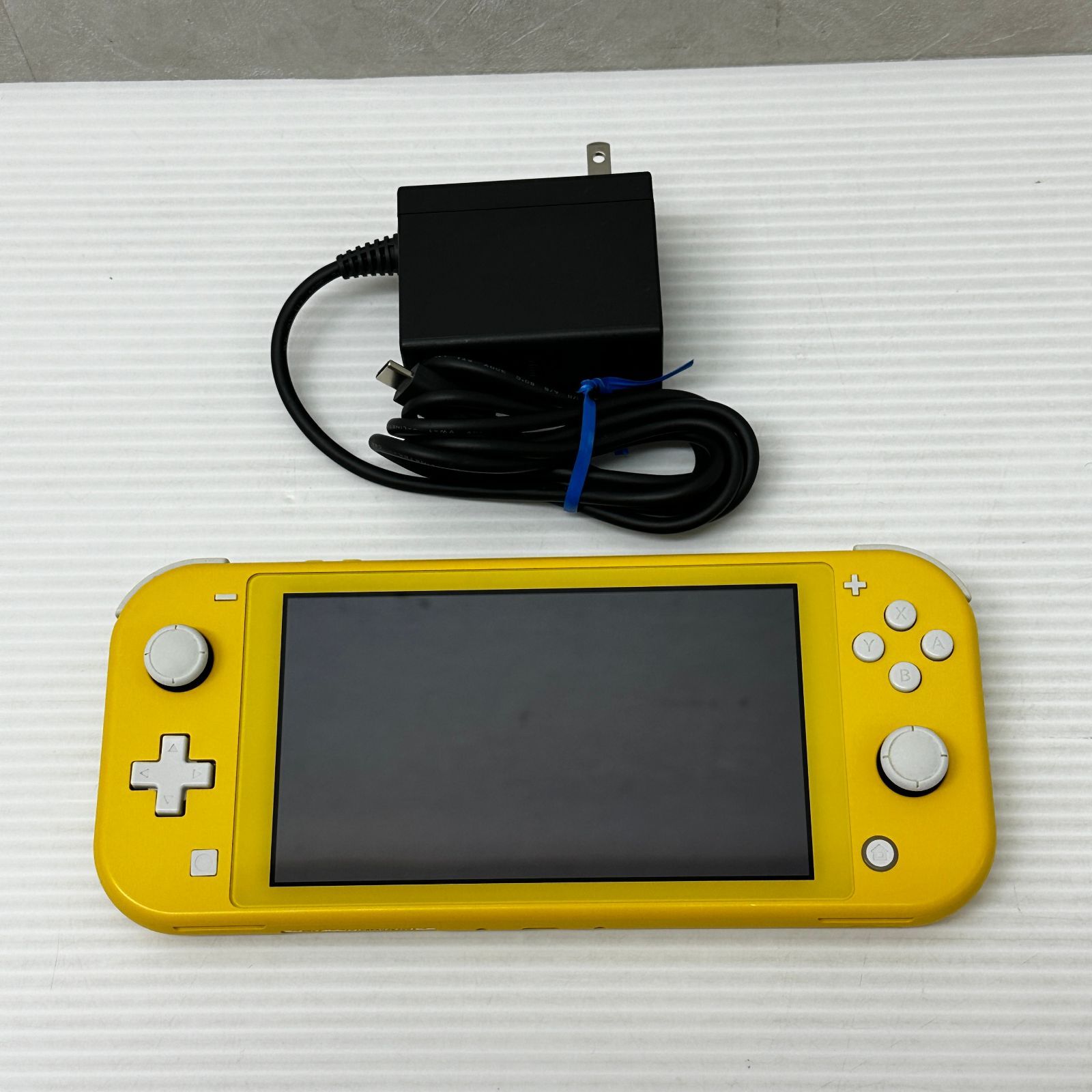 Nintendo Switch Lite イエロー 本体 ACアダプター 品 smghsw092285