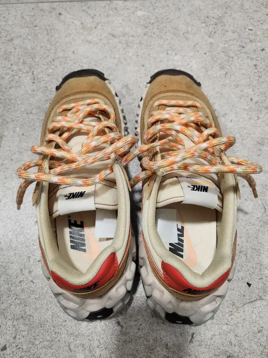 ナイキ オーバーブレイク SP フォッシル