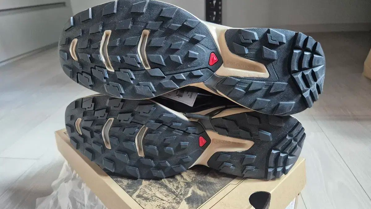 SALOMON XT WINGS2 ADV ブラック サファリ 290 OLIVEOS_COM_TR