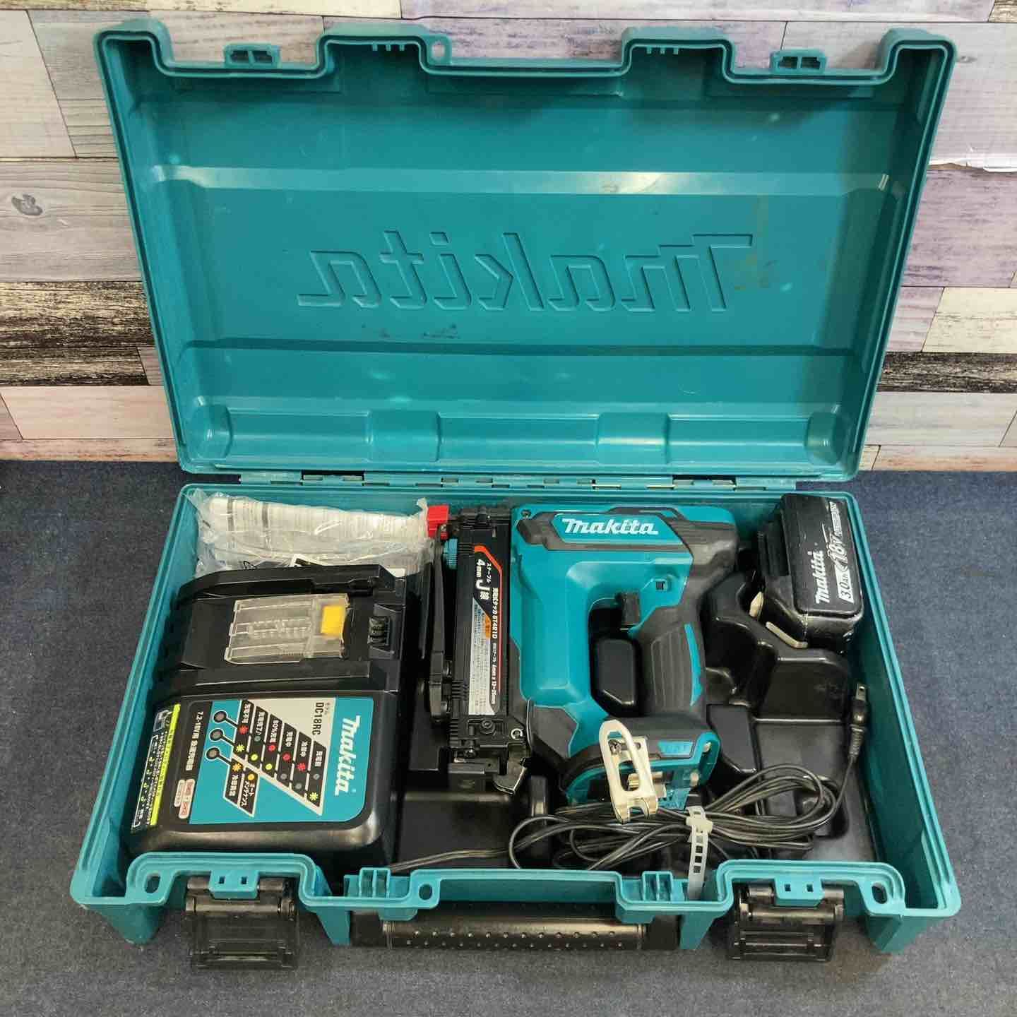 マキタ makita コードレスタッカ ST421DRG 八潮店