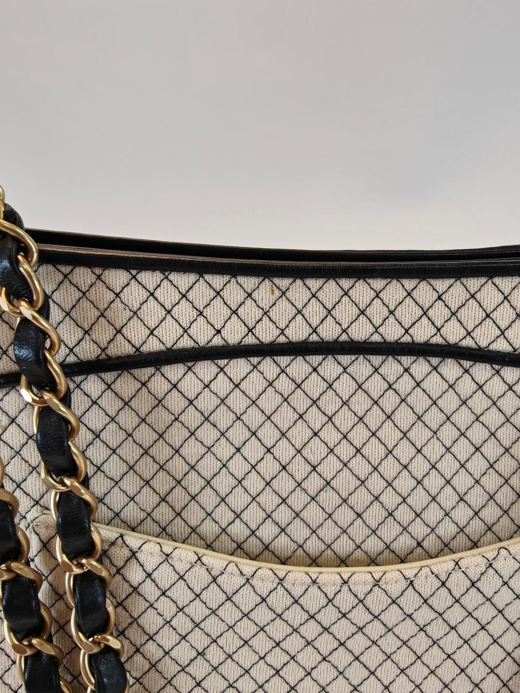 アイボリー 管理番号