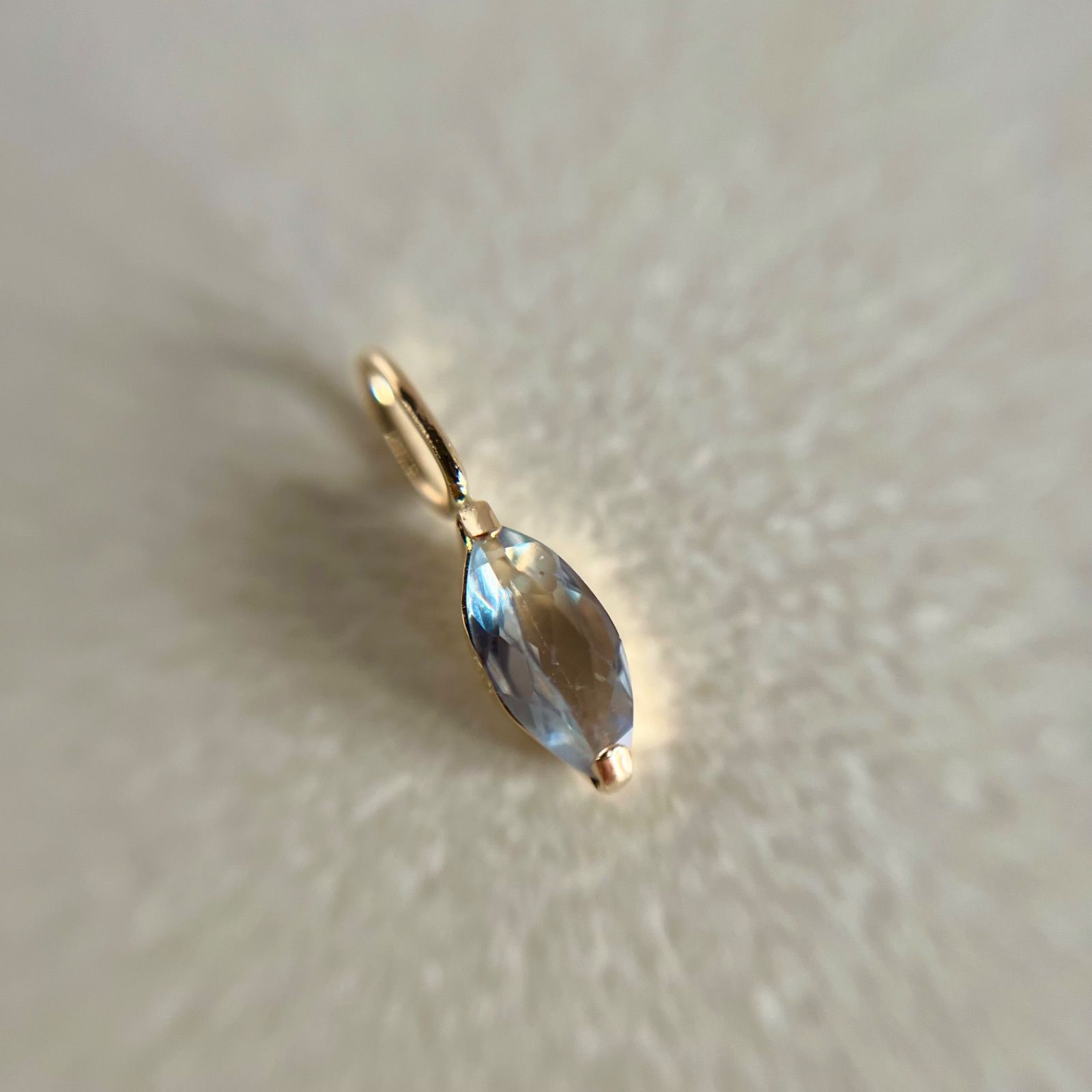 【破格】 K18 18金 天然石 アレキサンドライト ペンダントトップ チャーム K18 天然石アレキサンドライトMQ ペンダントトップ チャーム ストーン