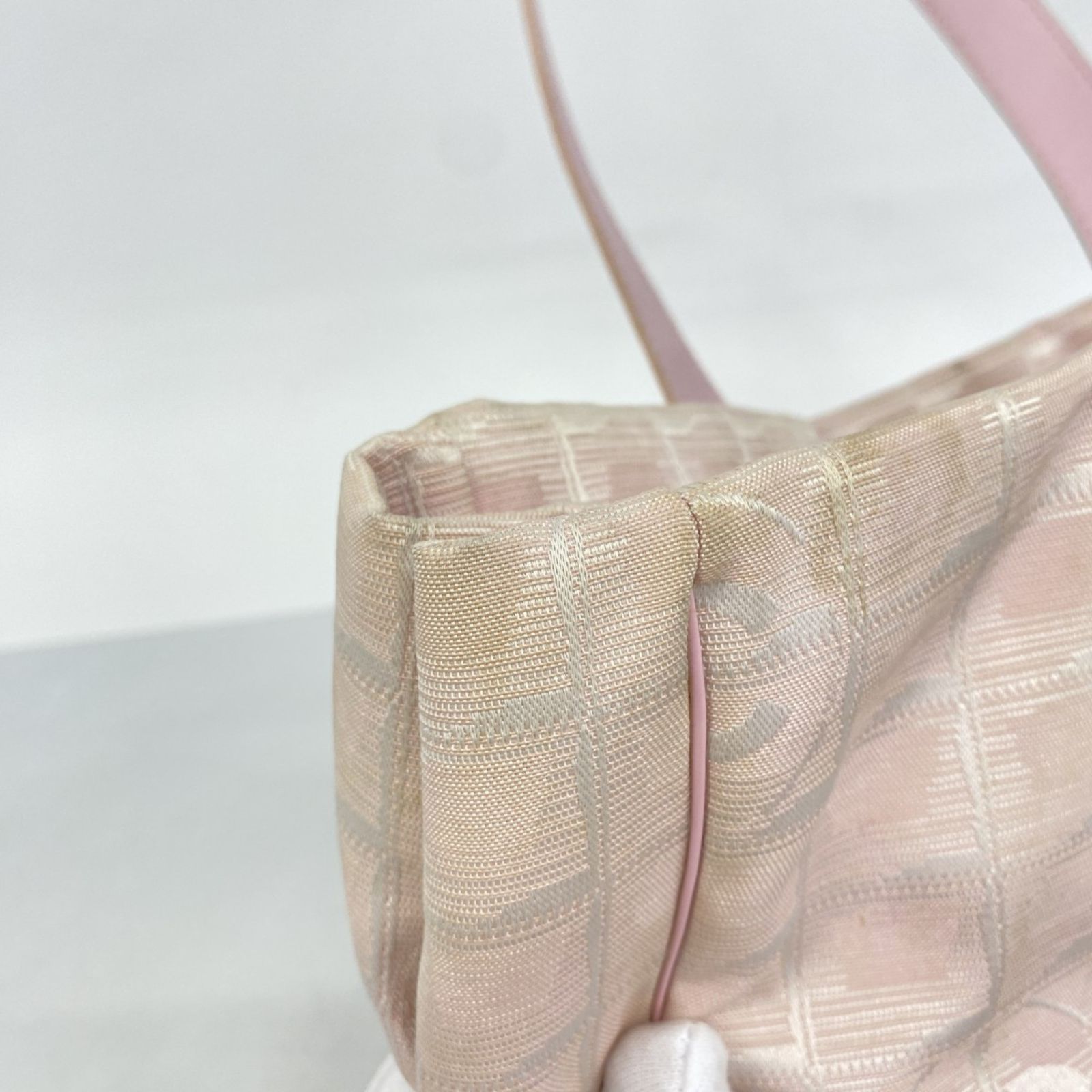 ニュートラベル ナイロン