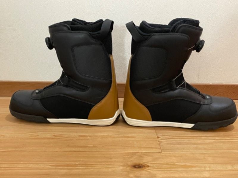 スノーボードブーツ