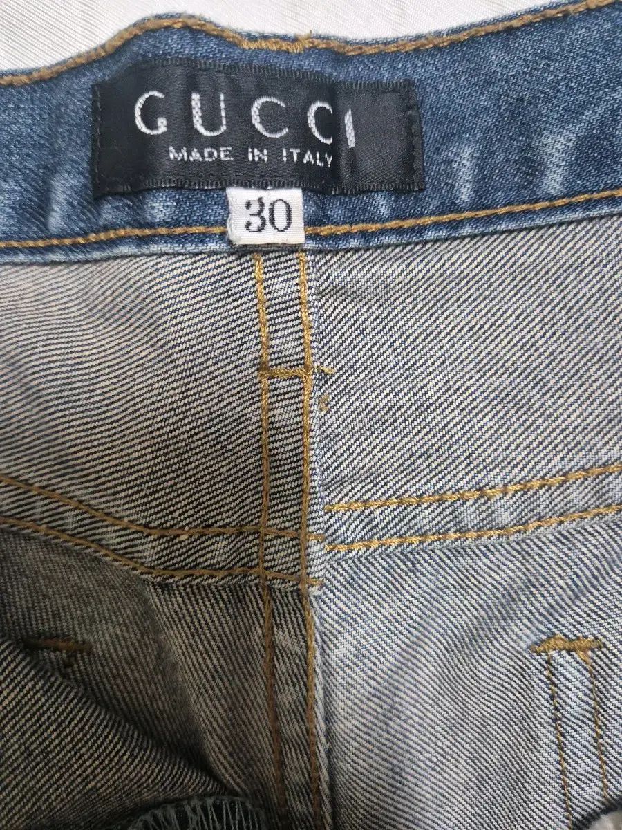  グッチ スネーク 刺繍 デニム ズボン 30 その他 デニム ジーンズ
