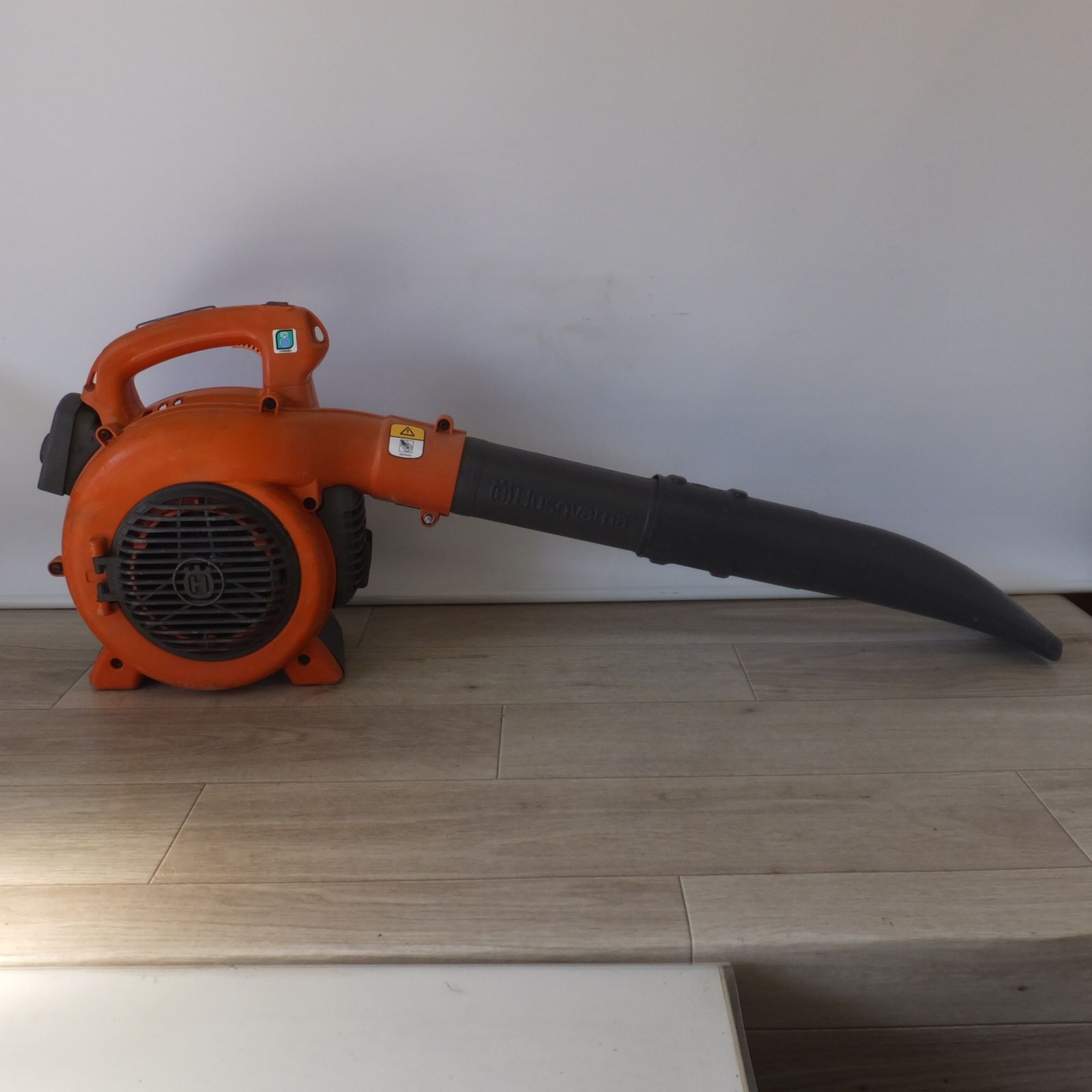 岐阜発 ジャンク ハスクバーナ Husqvarna リーフブロワー 125B エンジンブロワ