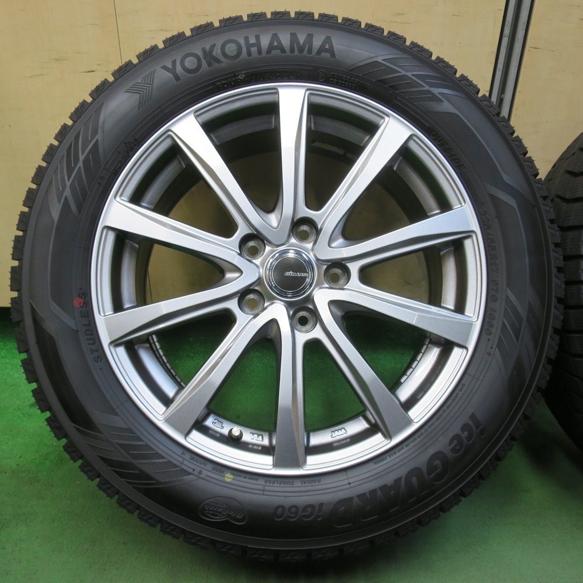バリ溝 24年 キレイ ほぼ10分 スタッドレス 225 55 R 17 ヨコハマ アイスガード iG 60 MiLLOUS ミルアス 17インチ PCD 114 3 5 H 5102704イス