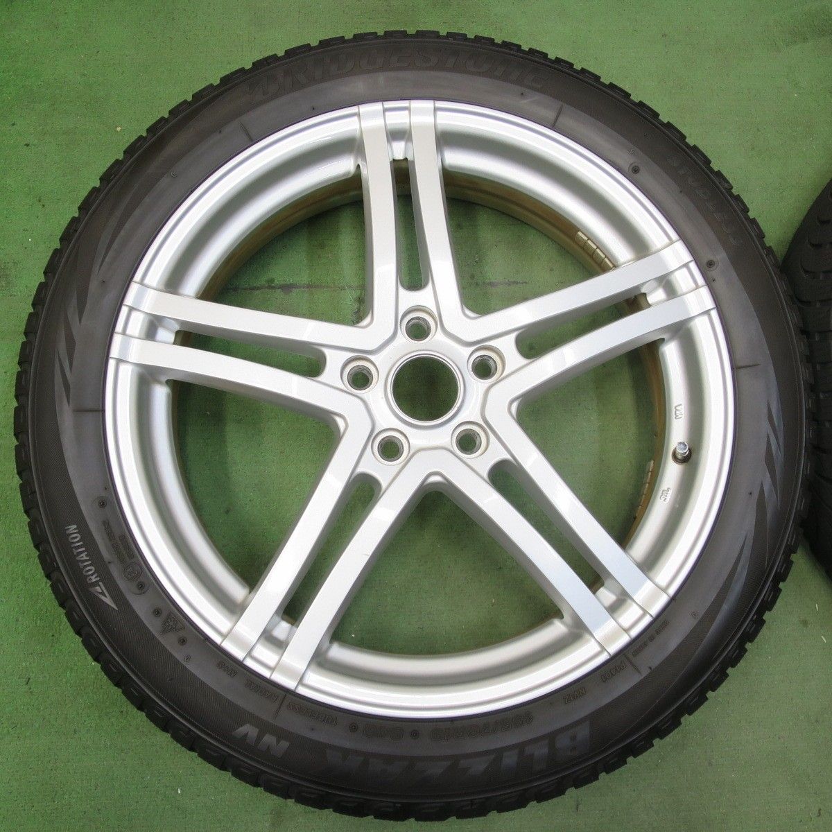 アルミ 19インチ