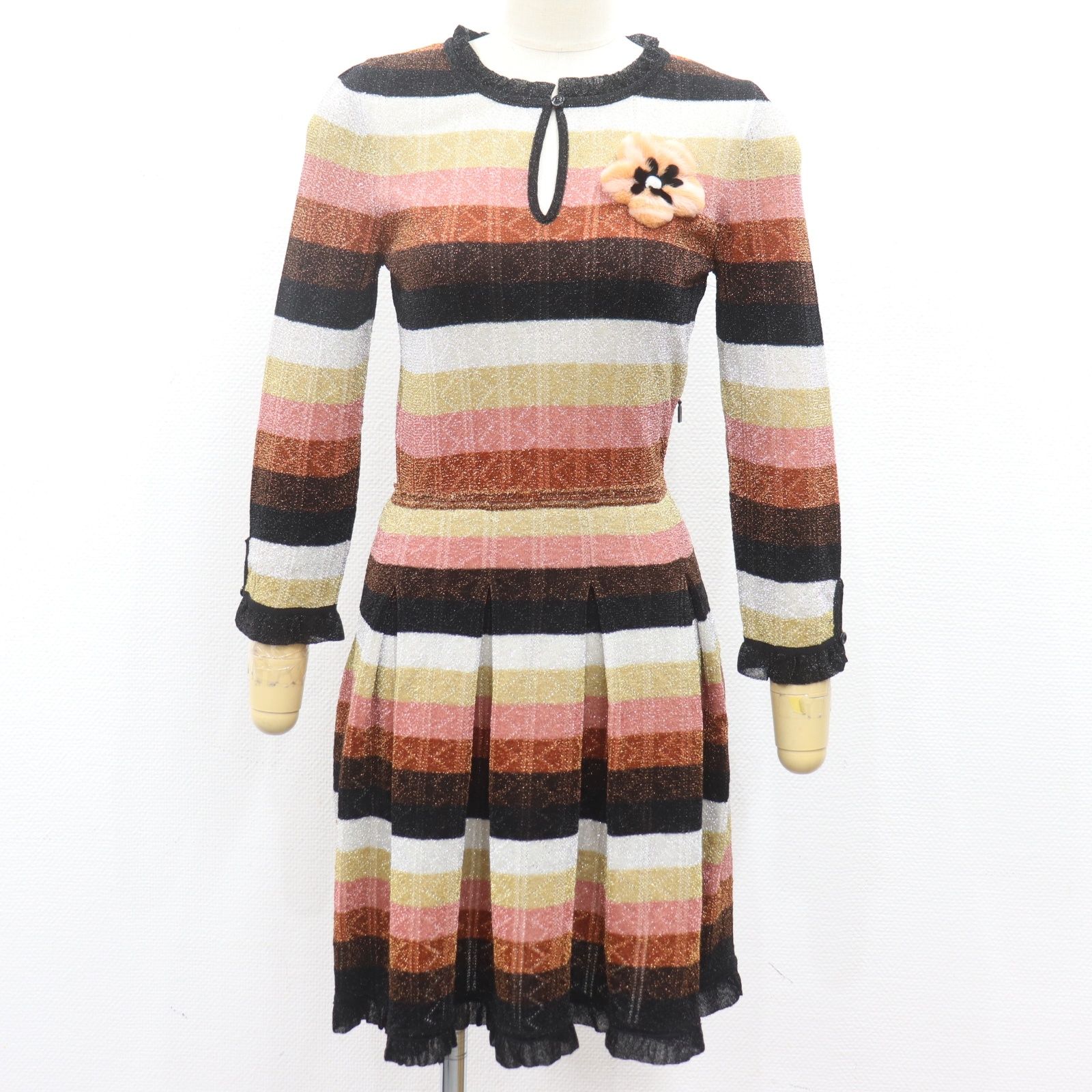 IT7XF905EN8Y FENDI フェンディ ウール ニット ワンピース マルチ ボーダー ラメ レディース サイズ 40 フ 袖フリル ニットドレス コサージュ付き