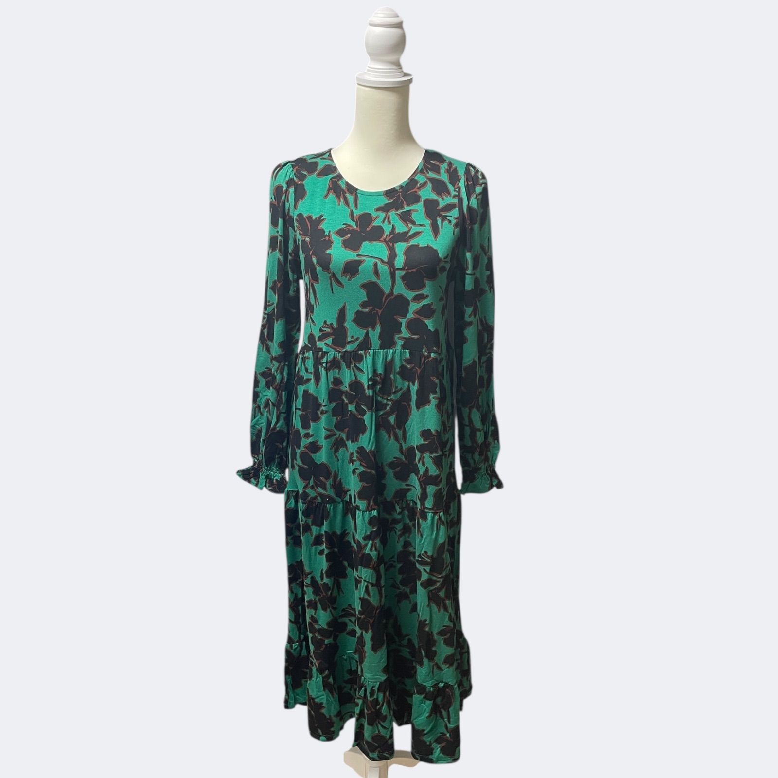 ROMANローマン 花柄大人グリーンのフ ロングワンピース ML