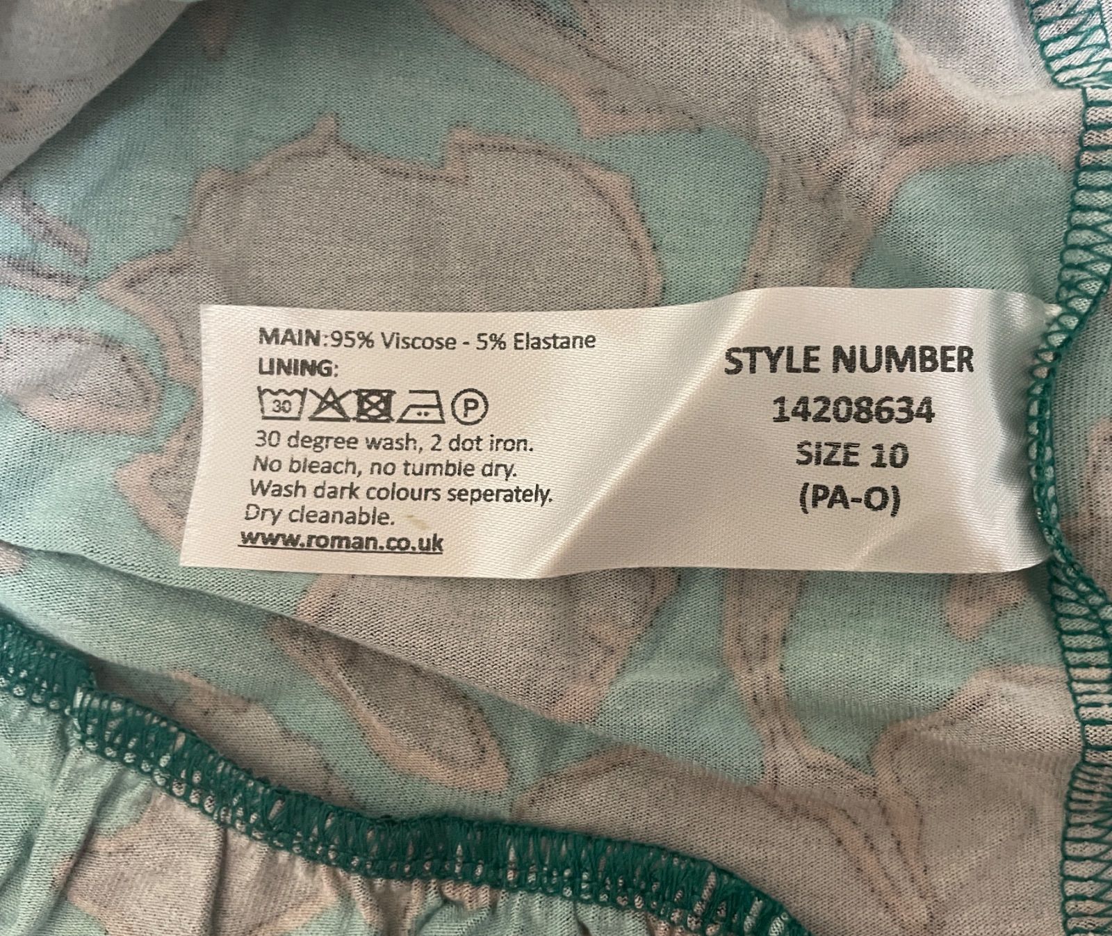 花柄大人グリーンのフ ロングワンピース