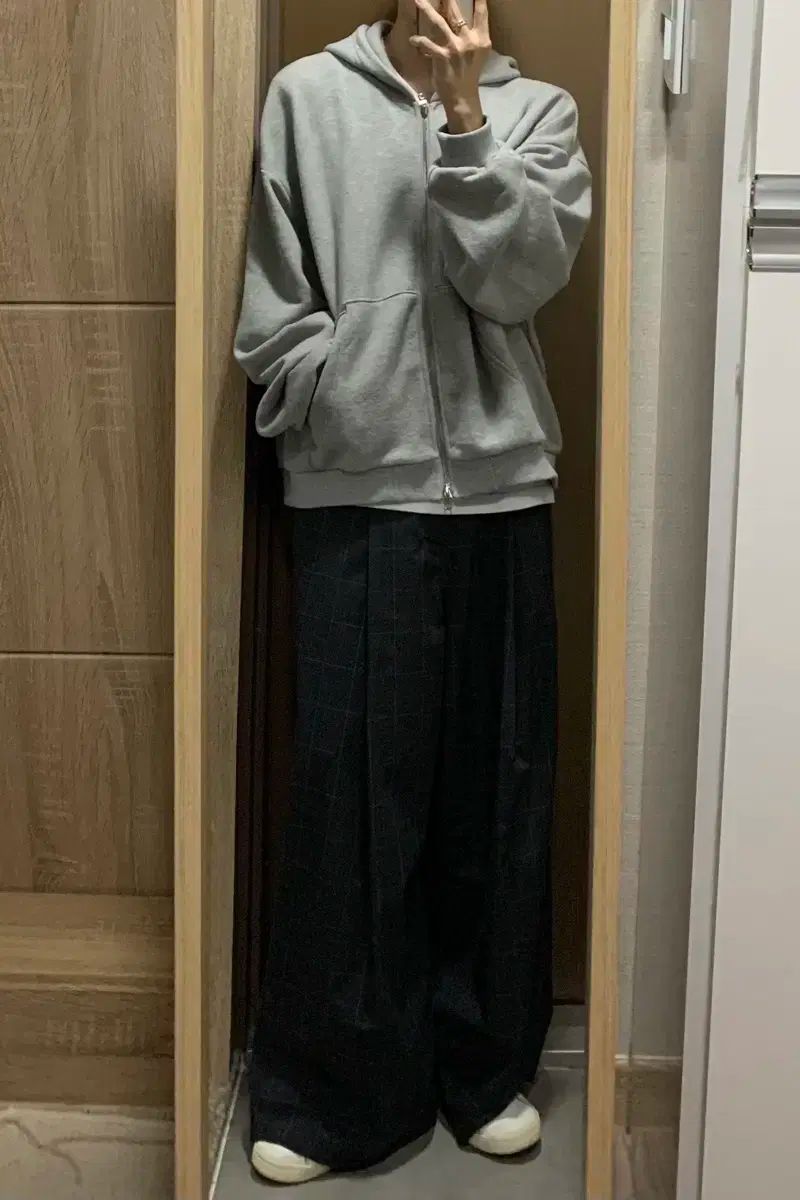 ピース スタジオ 050 フードジップアップ Free