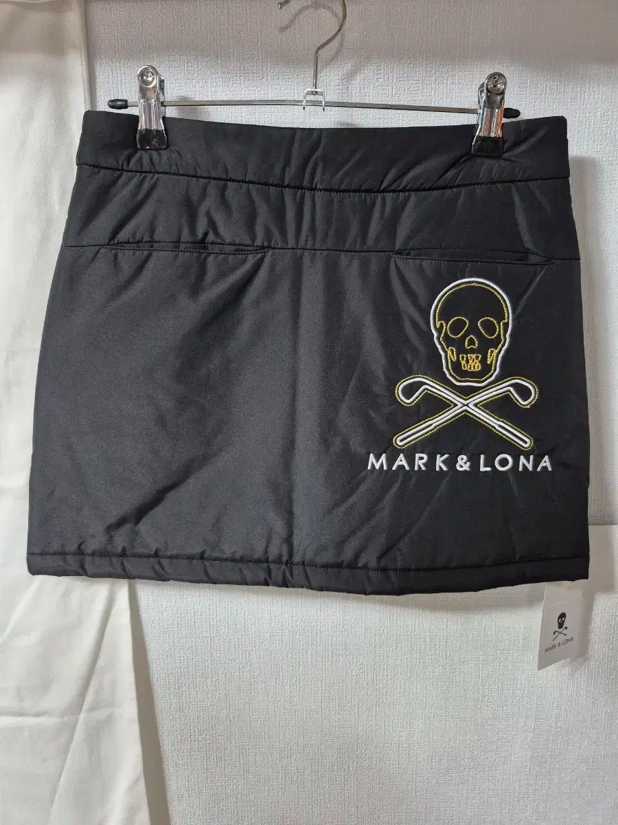 MARK-LONA マークアンドロナ キルティング ミニスカート ブラック