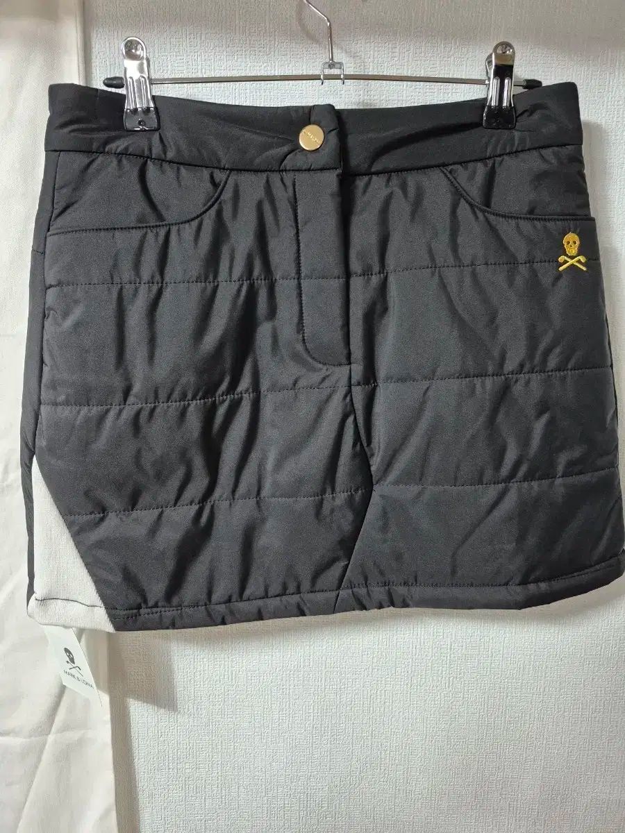 MARK-LONA マークアンドロナ キルティング ミニスカート ブラック