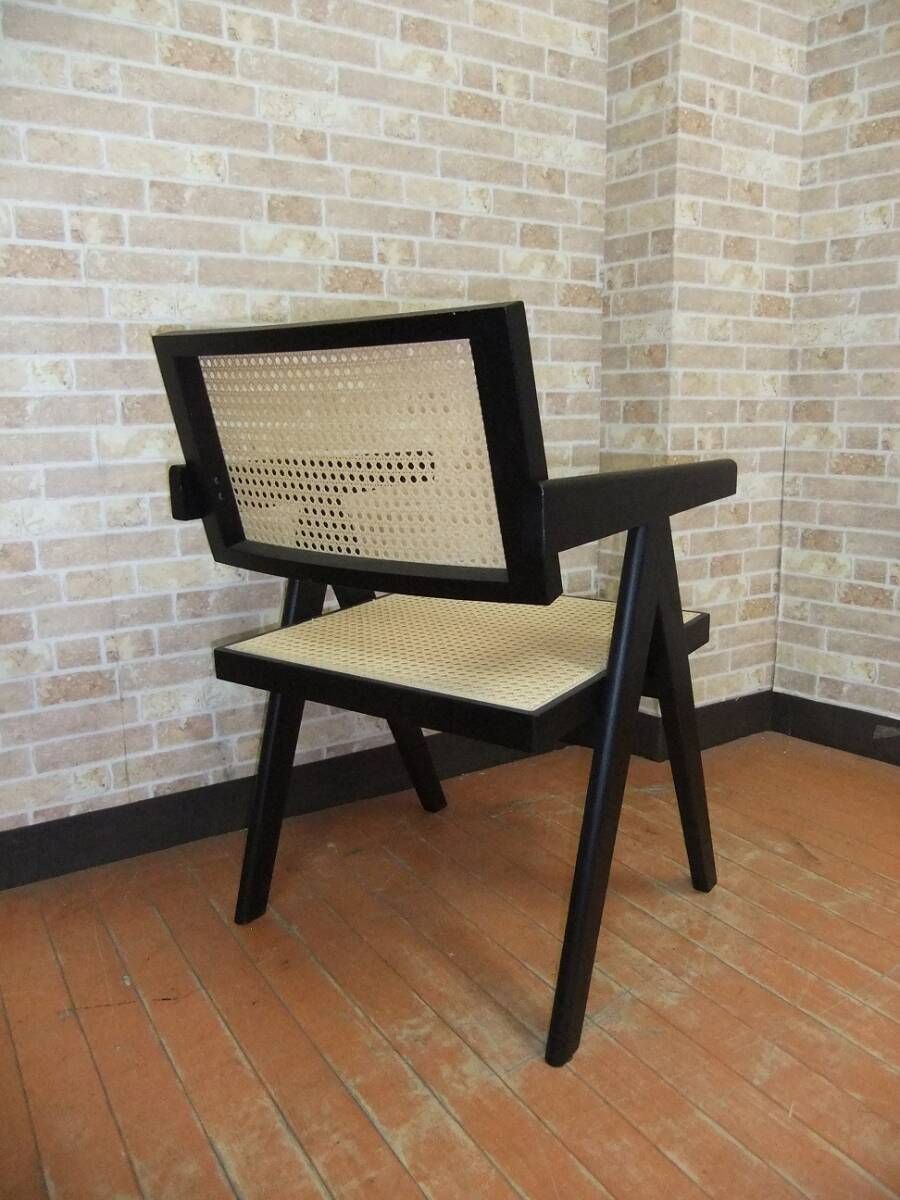 コルウォートアームチェア