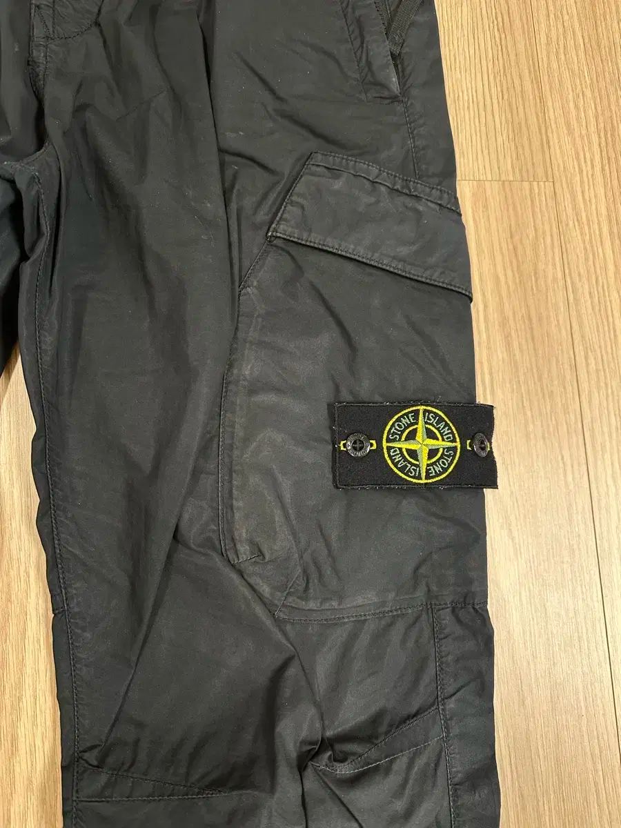 ストーンアイランドナイロンメタルボトムス 30 ストーンアイランド