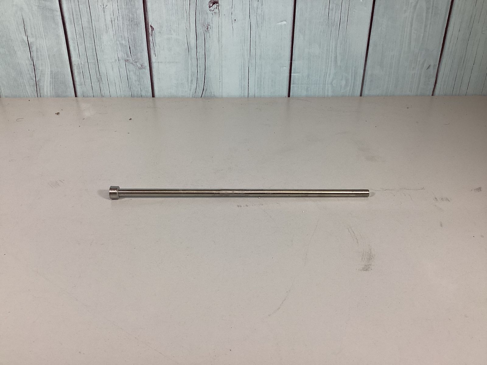 makita コードレスコンクリート用ガスピン打ち機