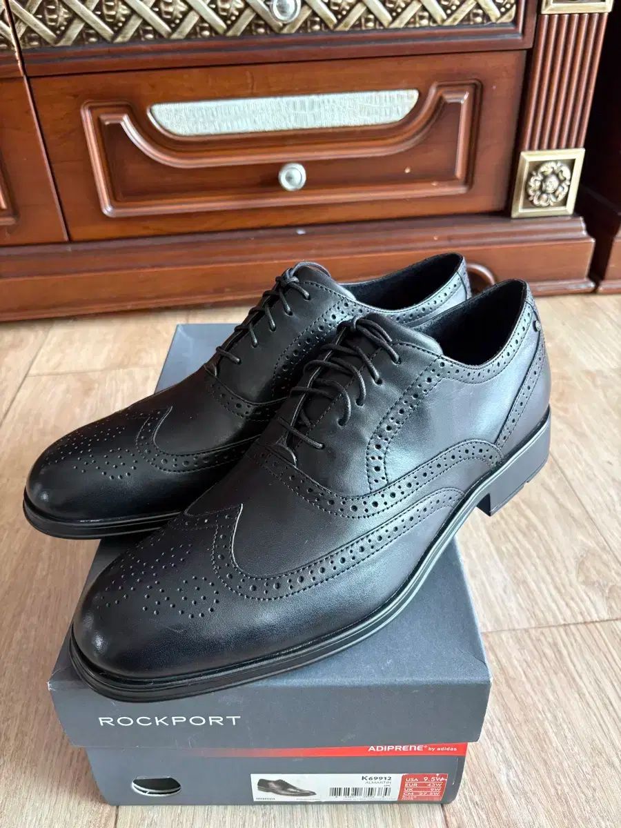 ロックポート メンズシューズ ウイングチップ ブラック 9 5W NIKE 標準 285