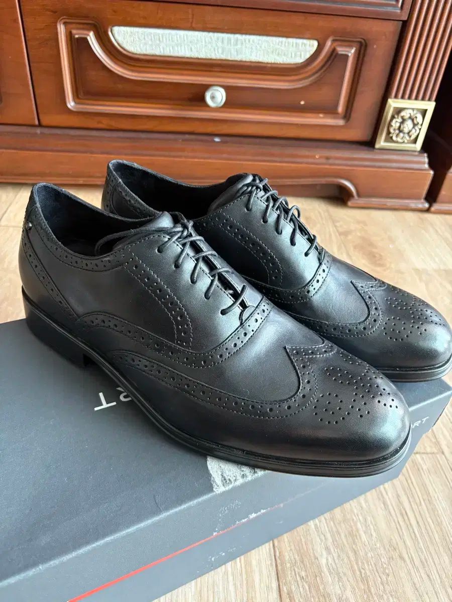 ロックポート メンズシューズ ウイングチップ ブラック 9 5 W NIKE 標準 285