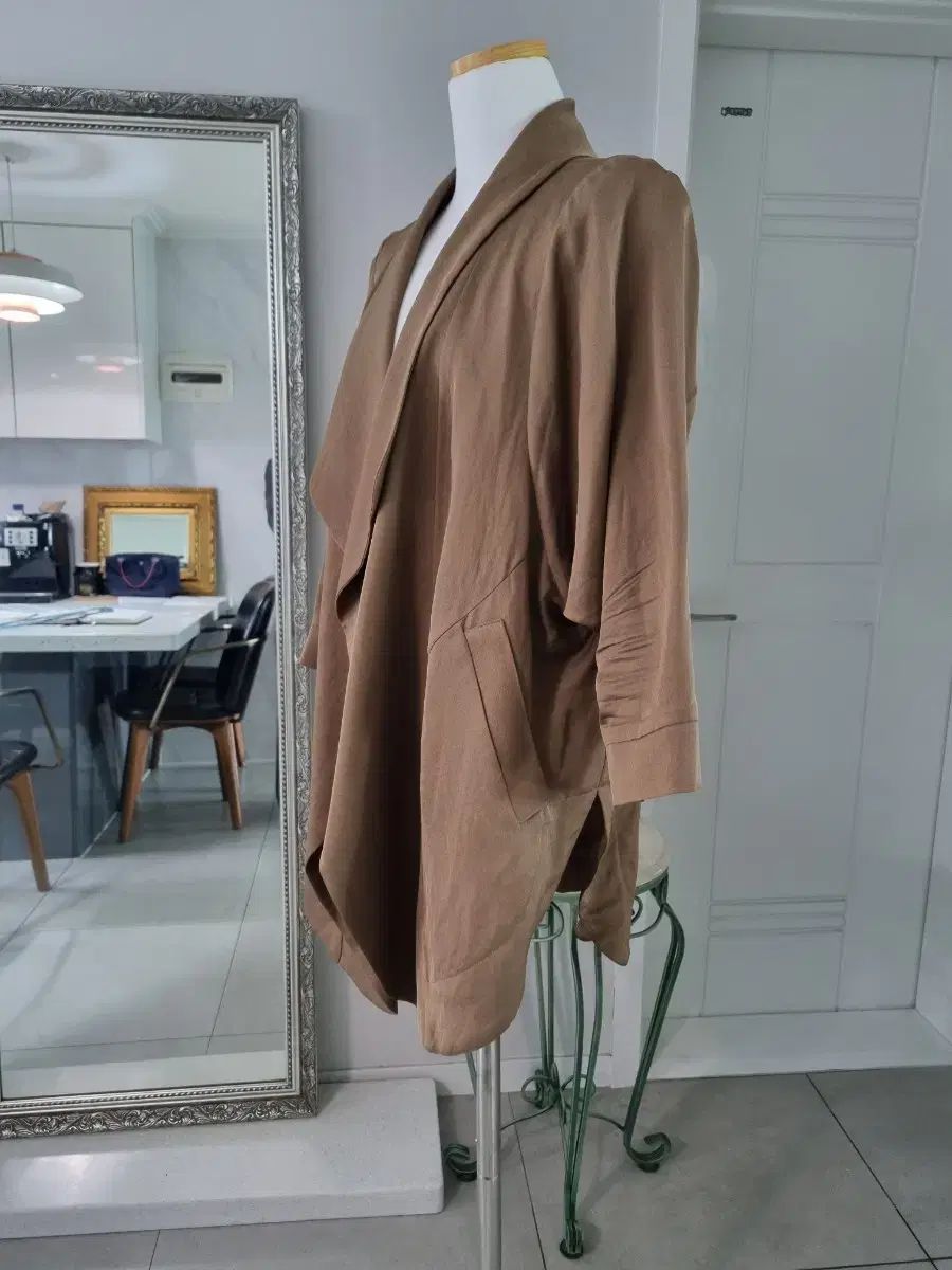 トレンチジャケット