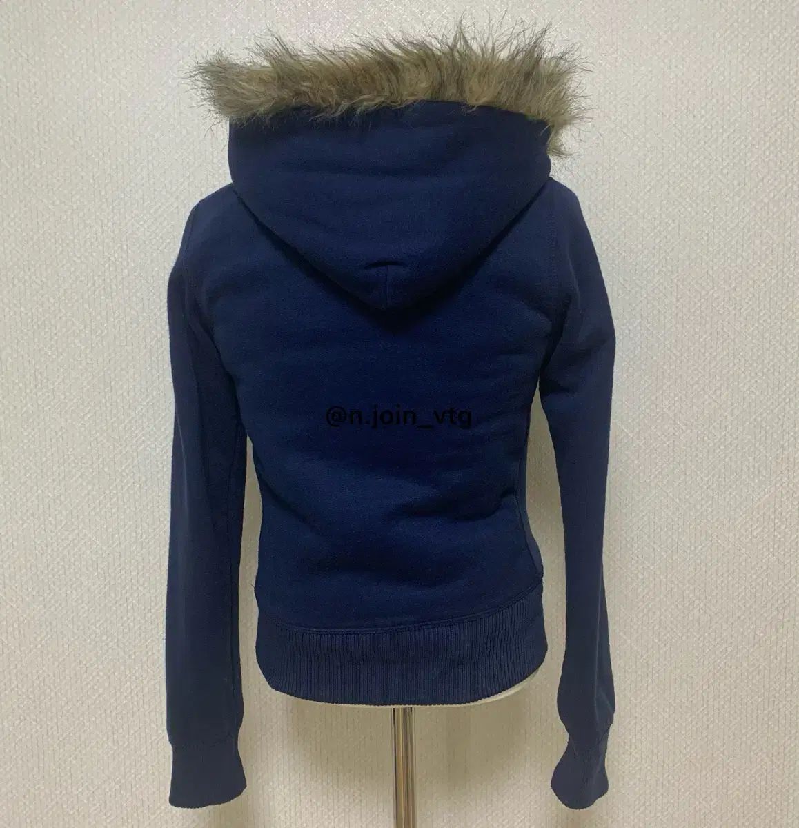 ウルフ フードジップアップ