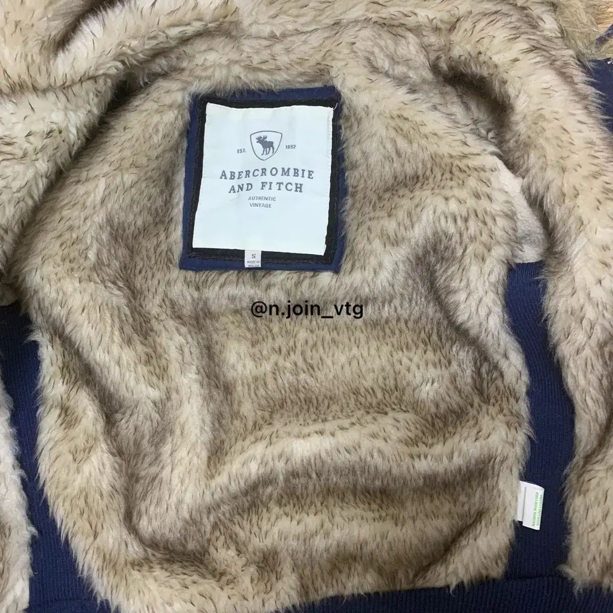  アバクロンビー ネイビー ウルフ フードジップアップ パーカー トップス