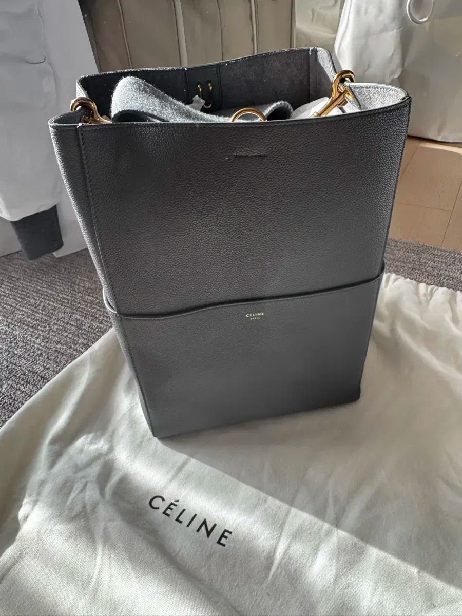 Celine セリーヌ サングルバッグ