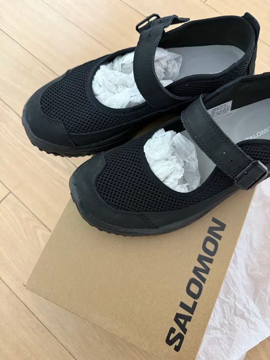 サロモン メリージェーン ブラック 250