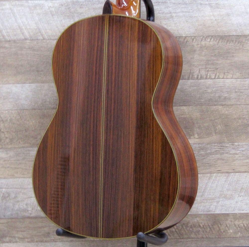 YAMAHA ヤマハ C-300 クラシックギター 純正ハードケース付属 現状品 WWW_TRAVELLANDINDIA_COM