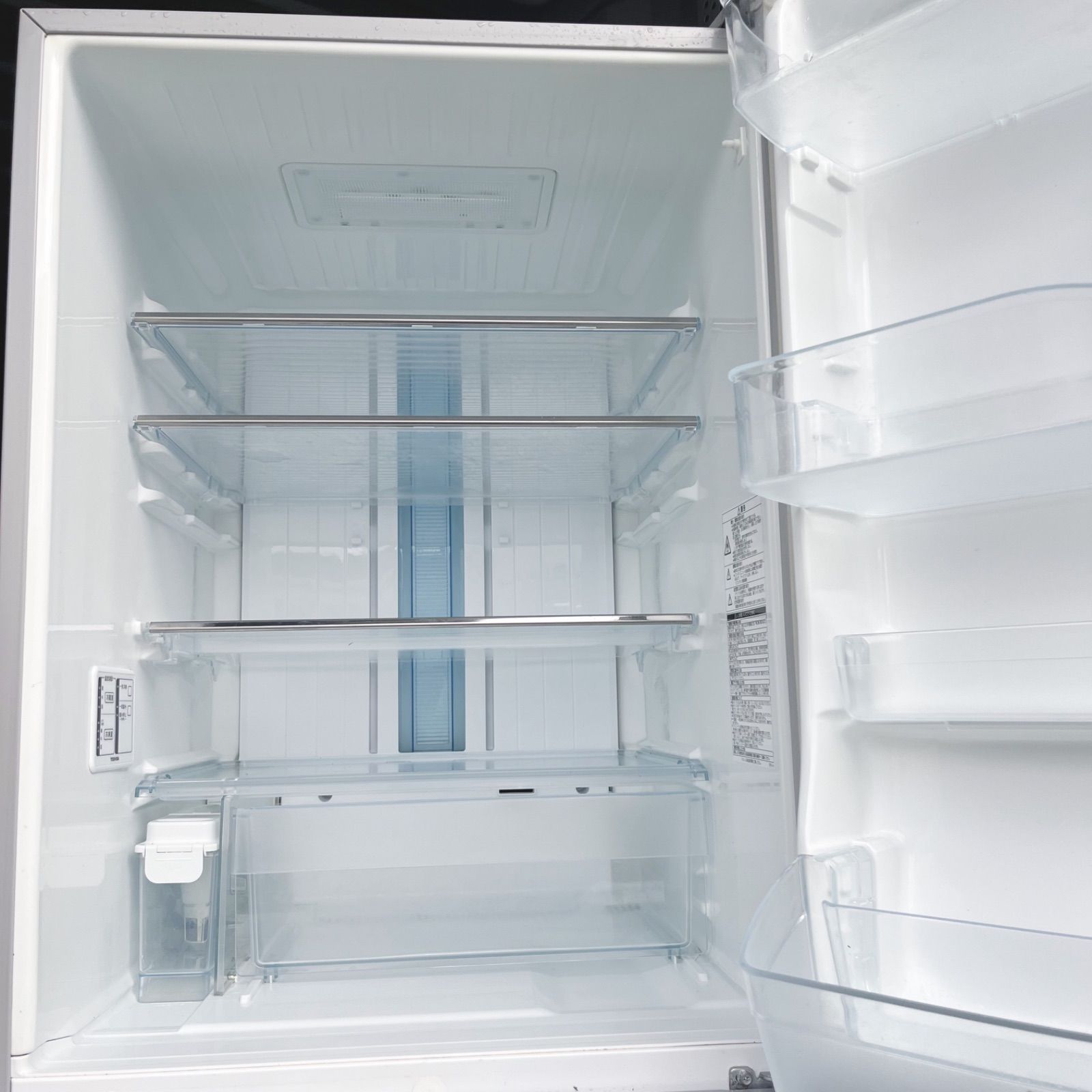 326取付無料！完動品！東芝スタイリッシュシルバー 自動製氷付き5ドア