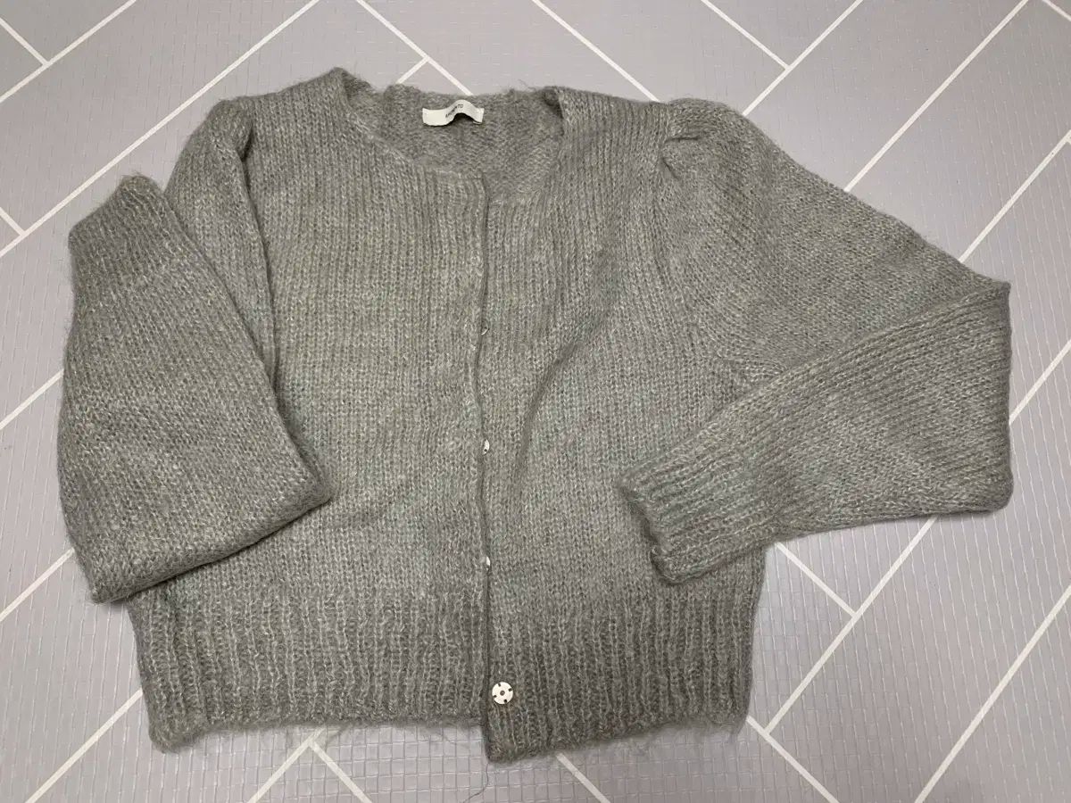 アモーメント ニューグランドマスター カーディガン Amomento