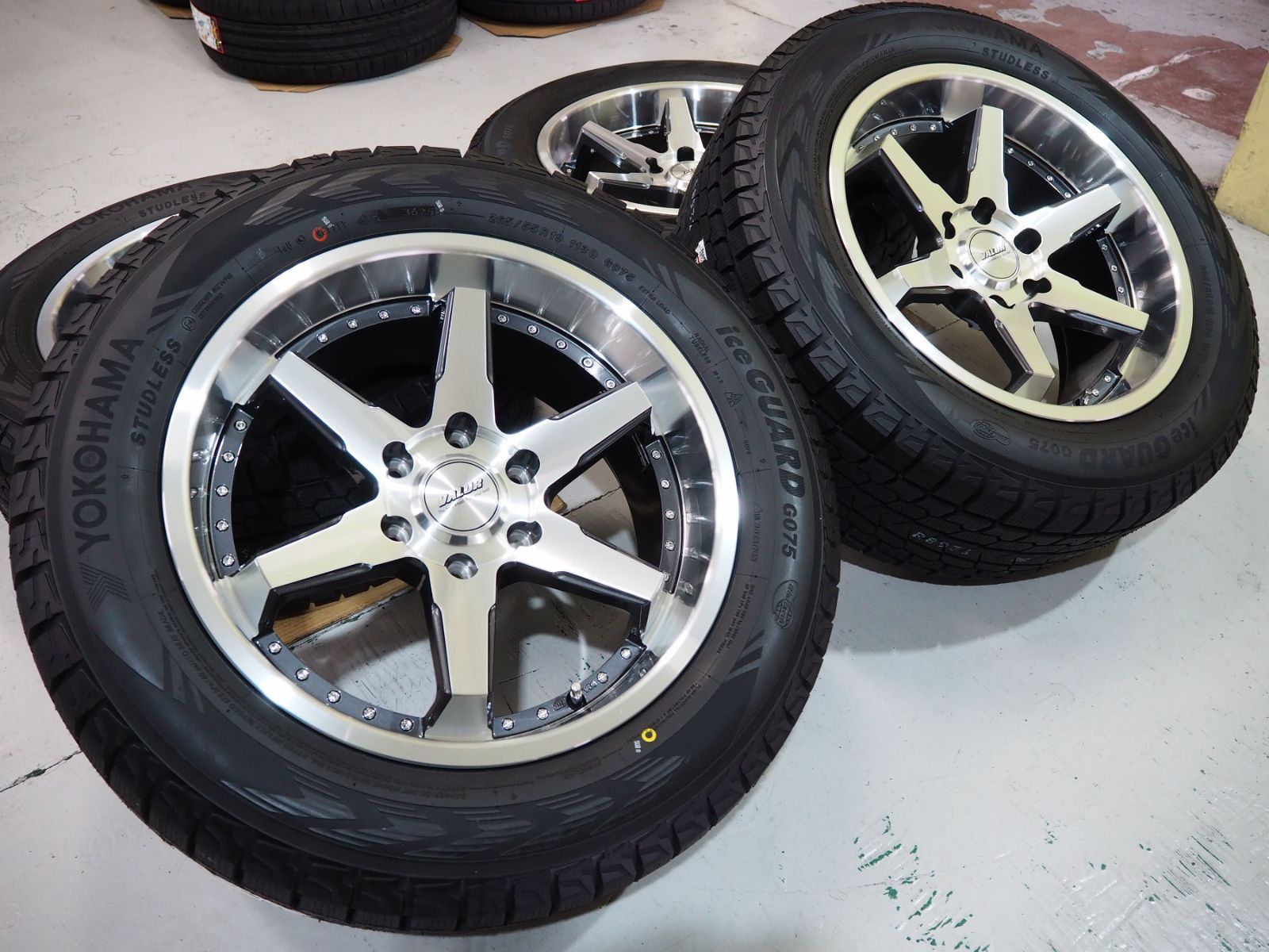  深リム コンケイブ VALOR DCR 19 inch 9 0 J 6 H 139 7 20 ヨコハマ アイスガードSUV G 075 265 55 R スタッドレスタイヤ 150系 ランクルプラド トライトンGSR 19インチ タイヤ ホイールセット