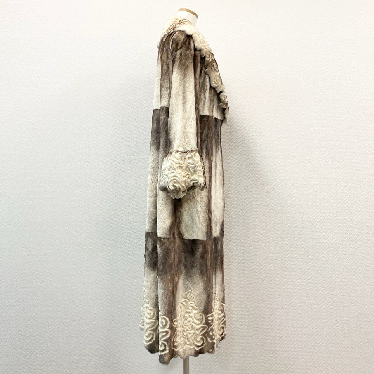 48k2 超 Pellicce Moda ペリーチェモーダ クロスミンク カービングデザイン 超ロングコート 135cm 最 本毛皮 CROSS MINK FURt18r