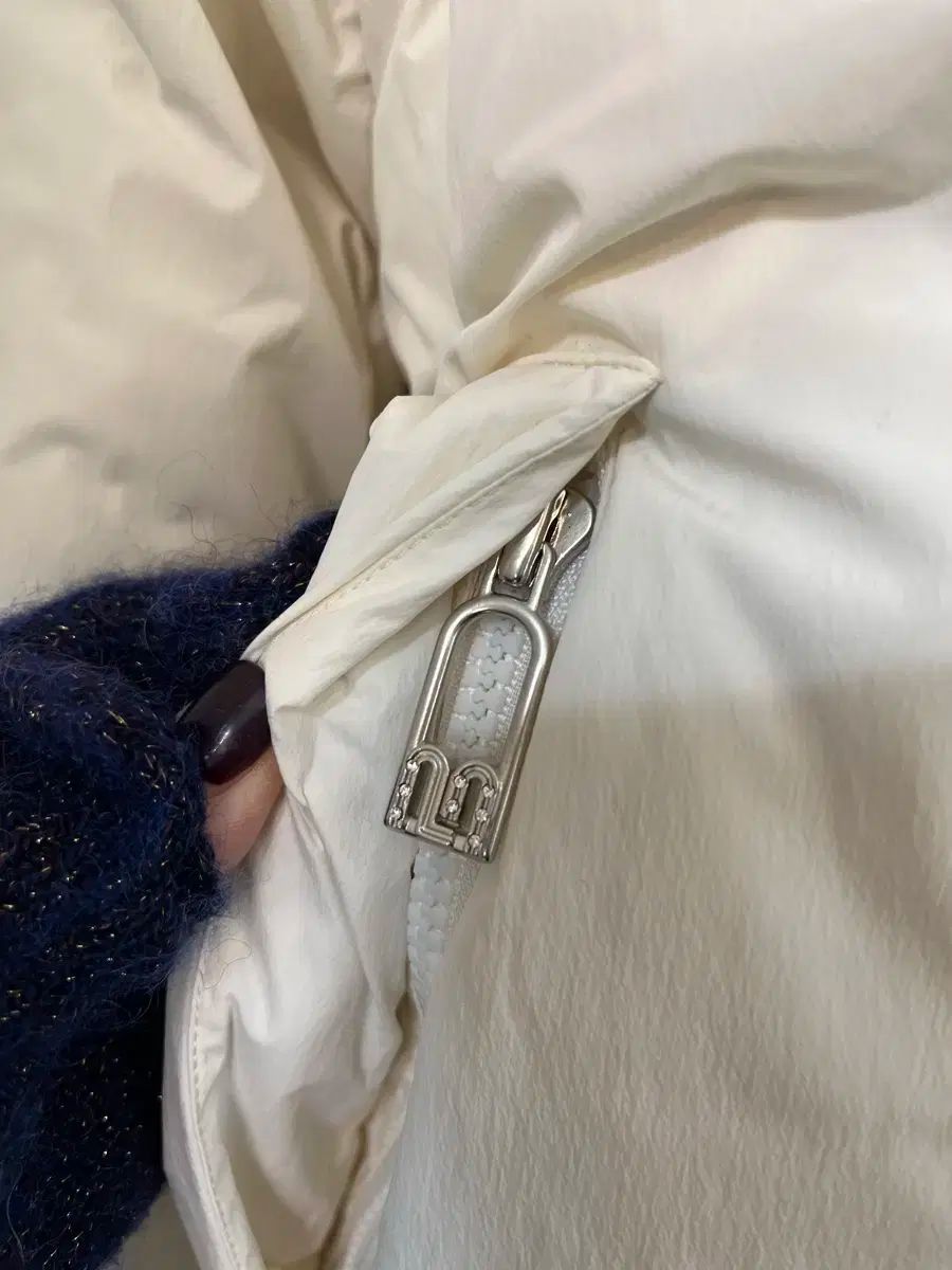 アイボリー ダウン